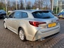 Toyota Corolla Touring Sports 1.8 Hybrid 140 Active | Origineel NL | Navi | Apple Carplay+Android Auto | Clima | Adap.Cruise | Achteruitrijcamera | Led Koplampen | Rijstrook+Licht+Regensensor | Mistlampen | 16''lm