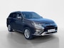 Mitsubishi Outlander 2.4 PHEV Intense Elec stoel| Trekhaak | Stoel verwarming| Dodehoek sensor| Parkeersensoren voor/ achter| Camera| dealer onderhouden