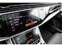 Audi Q8 60 TFSI e quattro Competition 462PK | Nachtzicht | Softclose | Carbon | B&O | Pano | Massage | Alcantara hemel