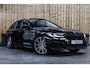 BMW 5-Serie Touring 520d M-Sport *Pano*4-Wiel besturing*Head-Up*Trekhaak*