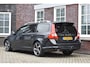 Volvo V70 2.0 D4 R-Edition - 5 cilinder! - nette auto. Wij zijn op afspraak geopend! Graag bellen voor uw komst.