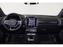 Volvo C40 Single Motor Extended Range Ultimate 82 kWh - Panoramadak - IntelliSafe Assist & Surround - Harman/Kardon audio - 360 Graden Camera - Verwarmde voorstoelen & stuur - Parkeersensoren voor & achter - Warmtepomp - Extra getint glas - Elektr. inklapbare trekhaak - 20' LMV
