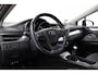 Toyota Avensis Touring Sports 1.8 VVT-i Business Pro | Navigatie | LED | Cruise Control | Clima | Camera | 17 inch | Rijstrooksensor | Bluetooth