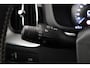 Volvo XC60 T4 R-Design | Panoramadak | harman/kardon | Stoelverwarming | Keyless | Camera | Getint Glas