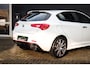 Alfa Romeo Giulietta 1.750 Turbo Veloce | Clima | Cruise | Navi | Xenon | Sportstoelen | Leder/Alcantara |