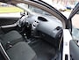 Toyota Yaris 1.3 VVT-i Now CAMERA NAVIGATIE TELEFOON AIRCO.....