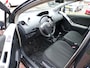 Toyota Yaris 1.3 VVT-i Now CAMERA NAVIGATIE TELEFOON AIRCO.....
