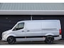 Mercedes-Benz Sprinter L2H2 319Cdi 3.0 6-Cilinder 190Pk 7G-Tronic | RWD | Stoel-Bank | 2xSchuifdeur | Achteruirijcamera | Trekhaak | 17''