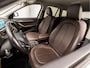 BMW X1 sDrive20i High Executive 192Pk Automaat (GROOT NAVI, HEAD-UP DISPLAY, LEDER, TREKHAAK, STOELVERWARMING, TREKHAAK, SPORTSTOELEN, SFEERVERLICHTING, CAMERA, NIEUWSTAAT)