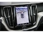 Volvo XC60 2.0 T6 Plug-in hybrid AWD Plus Dark | 360 Camera | Schuif-/Kanteldak | Stoel-/Stuurverwarming | Adaptieve Cruise Control | Trekhaak |