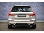 Volvo XC60 2.0 T6 Plug-in hybrid AWD Plus Dark | 360 Camera | Schuif-/Kanteldak | Stoel-/Stuurverwarming | Adaptieve Cruise Control | Trekhaak |