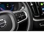 Volvo XC60 2.0 T6 Plug-in hybrid AWD Plus Dark | 360 Camera | Schuif-/Kanteldak | Stoel-/Stuurverwarming | Adaptieve Cruise Control | Trekhaak |