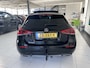 Mercedes-Benz A-klasse 220 Launch Edition Premium Panoramadak / Leer / Trekhaak /19 inch velgen / sfeerverlichting