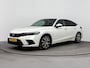 Honda Civic 2.0 e:HEV Elegance | Automaat | Trekhaak | Navigatie & Carplay | Camera | Stoelverwarming | Dodehoek waarschuwing |