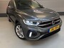 Volkswagen T-Roc 1.5 TSI R-LINE/IQ DRIVE/IQ LIGHT/EL A KLEP/STOEL STUUR VERW/ ENZ