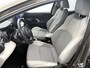Toyota Yaris 1.5 Hybrid Style Limited | Stoel-/Stuurverwarming | Parkeersensoren V+A | JBL | Lichtmetalen Velgen |