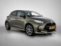 Toyota Yaris 1.5 Hybrid Style Limited | Stoel-/Stuurverwarming | Parkeersensoren V+A | JBL | Lichtmetalen Velgen |