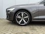 Volvo V60 T8 Plug-in hybrid AWD AUT8 455PK Ultimate Dark | Bowers & Wilkins audio | Geventileerde voorstoelen met massagefunctie | Verwarmde voorstoelen & Stuurwiel | 19" Lichtmetalen velgen | Panoramadak | Adaptieve Cruise Control | BLIS Doedehoekdetectie