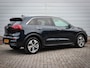 Kia Niro EV e-Niro ExecutiveLine 64 kWh | Clima | Cruise | Navi | Leer | Stoel/stuurverwarming | Stoelkoeling | Camera | Led | Pdc | Lichtmetaal | Soh 100% | 3 fase lader