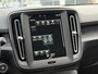 Volvo XC40 1.5 T2 AUT8 129PK Momentum Core | Sensus Full Map navigatie | Apple CarPlay/Android Auto | 18" Lichtmetalen velgen | Electronic Climate Control | Park Assist achter | Bluetooth telefoonvoorbereiding