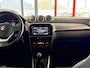 Suzuki Vitara 1.0 Boosterjet Select | Trekhaak | 2e Eigenaar | Origineel NL | Navigatie | Stoelverwarming | Camera | Cruise Control | Climate Control | DAB+ | Two-Tone Kleurstelling | LED | Lichtmetalen Velgen |