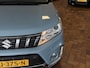 Suzuki Vitara 1.0 Boosterjet Select | Trekhaak | 2e Eigenaar | Origineel NL | Navigatie | Stoelverwarming | Camera | Cruise Control | Climate Control | DAB+ | Two-Tone Kleurstelling | LED | Lichtmetalen Velgen |