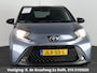 Toyota Aygo X 1.0 VVT-i MT Pulse Bi-Tone | Apple Carplay & AndroidAUTO | Stoelverwarming | Camera |