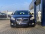 Opel Insignia Sports Tourer 1.4 Turbo EcoFLEX Business Edition / NL-Auto / 1e-Eigenaar! / Cruise-Control / Climate-Control / Wegklapbare-Trekhaak / Radio-Bluetooth / Armsteun V+A / PDC V+A / 18'' LMV / ENZ.