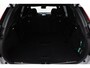 Volvo XC90 T8 Plug-in hybrid Ultra Black Edition | Luchtvering | Bowers&Wilkins | Massage+Ventilatie | Gelamineerd Glas | Trekhaak | 22 Inch