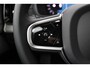 Volvo XC90 T8 Plug-in hybrid Ultra Black Edition | Luchtvering | Bowers&Wilkins | Massage+Ventilatie | Gelamineerd Glas | Trekhaak | 22 Inch