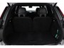 Volvo XC90 T8 Plug-in hybrid Ultra Black Edition | Luchtvering | Bowers&Wilkins | Massage+Ventilatie | Gelamineerd Glas | Trekhaak | 22 Inch