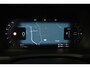 Volvo XC90 T8 Plug-in hybrid Ultra Black Edition | Luchtvering | Bowers&Wilkins | Massage+Ventilatie | Gelamineerd Glas | Trekhaak | 22 Inch