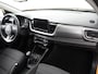 Kia Stonic 1.0 T-GDi MHEV DynamicPlusLine - Stoel/Stuurverwarming - Lichtmetalen Velgen - Navigatie - LED Koplampen - Cruise Control - Fabrieksgarantie Tot 2031