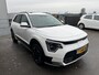 Kia Niro EV DynamicPlusLine 64.8 kWh Schuif/kanteldak, Navigatie, Dodehoekdetectie, Lederen bekleding, Stoel- & Stuurwielverwarming, Parkeersensoren voor & achter, BTW-auto, Elektrische achterklep