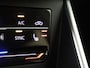 Volkswagen Polo Life Edition | 'App-Connect' draadloze smartphone integratie | Airconditioning automatisch (Climatronic), 2-zone | Buitenspiegels elektrisch instel- verwarm- en inklapbaar