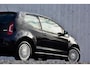 Volkswagen Up! 1.0 high up! BlueMotion | Airco | Navigatie | NL-Auto |