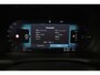 Volvo XC90 T8 Plug-in hybrid Ultra Black Edition | Luchtvering | Bowers&Wilkins | Massage+Ventilatie | Gelamineerd Glas | Trekhaak | 22 Inch