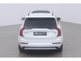 Volvo XC90 T8 Plug-in hybrid Ultra Black Edition | Luchtvering | Bowers&Wilkins | Massage+Ventilatie | Gelamineerd Glas | Trekhaak | 22 Inch