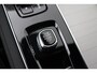 Volvo XC90 T8 Plug-in hybrid Ultra Black Edition | Luchtvering | Bowers&Wilkins | Massage+Ventilatie | Gelamineerd Glas | Trekhaak | 22 Inch