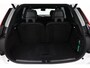 Volvo XC90 T8 Plug-in hybrid Ultra Black Edition | Luchtvering | Bowers&Wilkins | Massage+Ventilatie | Gelamineerd Glas | Trekhaak | 22 Inch