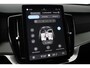 Volvo XC90 T8 Plug-in hybrid Ultra Black Edition | Luchtvering | Bowers&Wilkins | Massage+Ventilatie | Gelamineerd Glas | Trekhaak | 22 Inch