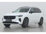 Volvo XC90 T8 Plug-in hybrid Ultra Black Edition | Luchtvering | Bowers&Wilkins | Massage+Ventilatie | Gelamineerd Glas | Trekhaak | 22 Inch