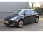Suzuki Swift 1.2 Stijl Smart Hybrid | 1e eigenaar | Slechts 36.949KM!| Two-tone kleur |