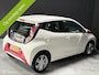 Toyota Aygo 1.0 VVT-i x-wave - Navi - Dealer onderhouden -