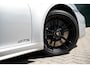 Porsche 911 3.0 Carrera 4 GTS | Elektrisch glazen schuif-/kanteldak | 18-voudig Sportstoelen met memory | BOSE Surround-Sound-System | Porsche Active Suspension Management | SportDesign Side Skirts | ParkAssistent inclusief achteruitrijcamera |