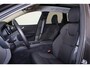 Volvo XC60 Recharge T6 AWD Inscription Expression - Panorama/schuifdak - IntelliSafe Assist - Harman/Kardon audio - Parkeercamera achter - Adaptieve LED koplampen - Verwarmde voorstoelen & stuur - Elektr. inklapbare trekhaak - Parkeercamera voor & achter - Extra getint glas - 18' LMV