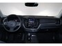 Volvo XC60 Recharge T6 AWD Inscription Expression - Panorama/schuifdak - IntelliSafe Assist - Harman/Kardon audio - Parkeercamera achter - Adaptieve LED koplampen - Verwarmde voorstoelen & stuur - Elektr. inklapbare trekhaak - Parkeercamera voor & achter - Extra getint glas - 18' LMV