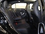 Mercedes-Benz A-klasse 180 Business Solution AMG | Panoramaschuifdak | Premium plus | Head-Up | Stoelverwarming | Achteruitrijcamera |  MULTIBEAM LED |