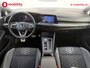 Volkswagen Golf 1.5 eTSI R-Line Panoramadak Achteruitrijcamera Adaptive Cruise Control | Digitaal Dashboard | Stuur/Stoelverwarming | DAB Audio | Apple CarPlay
