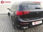 Volkswagen Golf 1.5 eTSI R-Line Panoramadak Achteruitrijcamera Adaptive Cruise Control | Digitaal Dashboard | Stuur/Stoelverwarming | DAB Audio | Apple CarPlay